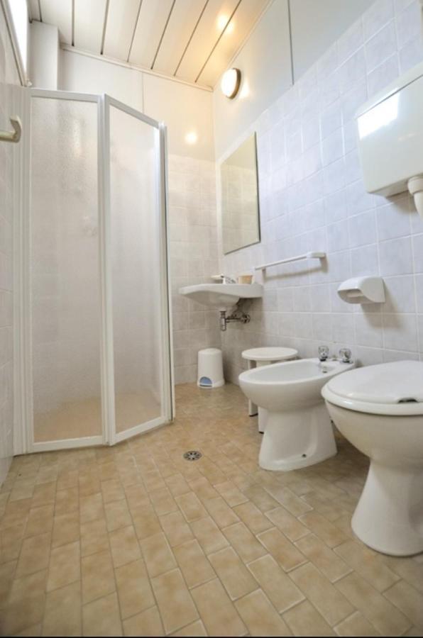 Hotel Residence Villa Lily Cesenatico Exterior photo