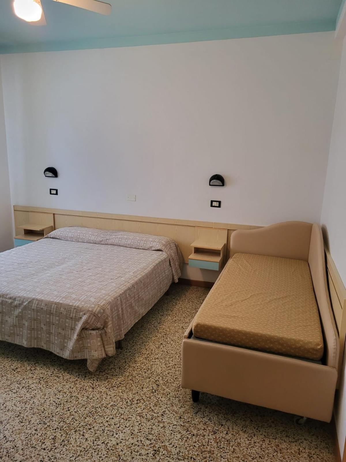 Hotel Residence Villa Lily Cesenatico Exterior photo